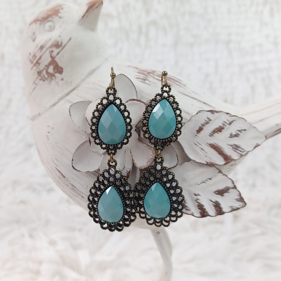 Target Brand Blue Dangle Earrings - Picture 9 of 9